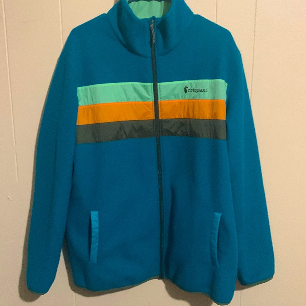 Cotopaxi zip up sweater